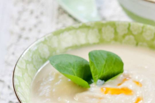 Крем супа от карфиол с кокосово мляко