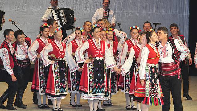 Юбилейно издание на фолклорния фестивал „Малешево пее и танцува“