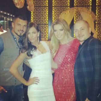 Николета изби рибата! Вижте с каква рокля се появи на сватбата на Петко и Яна! (СНИМКИ)