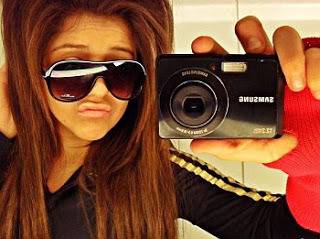 Аз, фейсбукбогинята