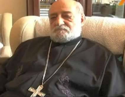 Отец Амбарев поведе протеста на Казанлък срещу правителството