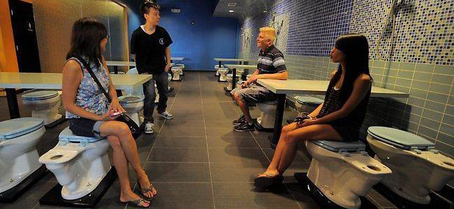 Ресторант-тоалетна хит в Лос Анджелис