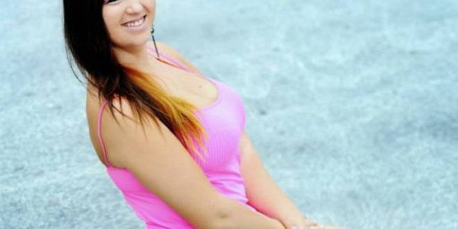 Дашната полякиня взриви Фейсбук: Заразена съм със СПИН!