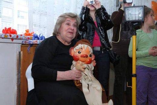 Слава Рачева на 75 г.: Доволна съм от живота си, от децата си, а и поработвам все още по малко