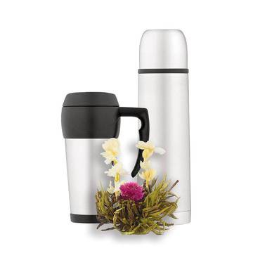 Спечелете един от 90 комплекта: термус, термо чаша и цъфтящ чай