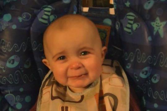 Най-емоционалната реакция на най-сладкото бебе