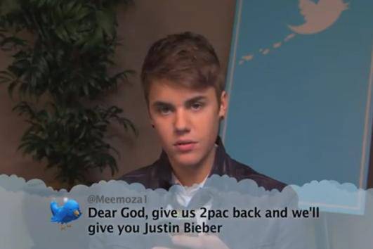 Реакциите на звезди, които четат злобни статуси за себе си