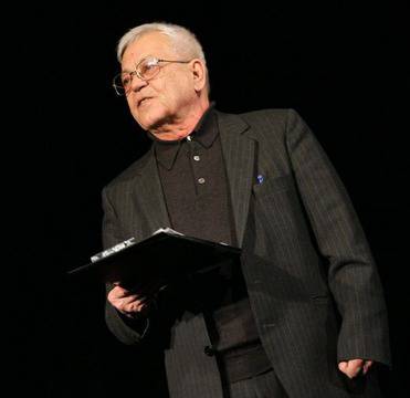 Актьорът Вели Чаушев на 75 г.: Днес смехът е истеричен, а тъгата много