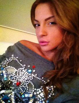 Тавата, Форито и Тамагочито пребиха Моника от „Мис България“