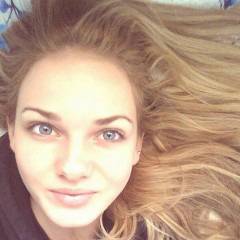 Нанси Карабойчева красива и без грим