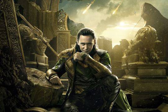 Том Хидълстън като Локи, най-сексапилния бог