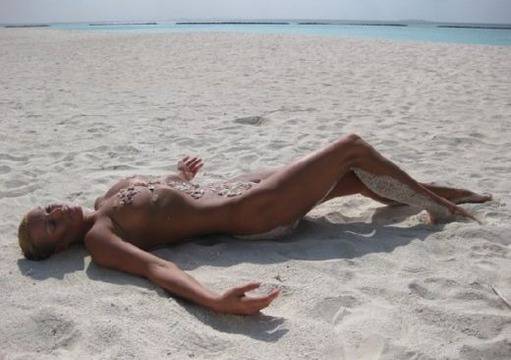 Балерината Волочкова, Обама и Депардийо с приз „Сребърен галош“