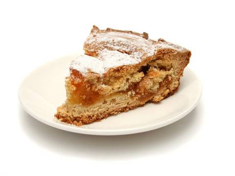 Сладкиш с праскови и орехи