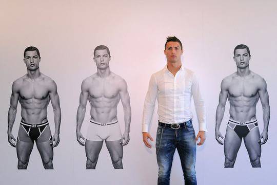 Кристиано Роналдо пусна своята марка бельо