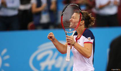 Халеп надви Иванович след трисетова битка и е на финал в София