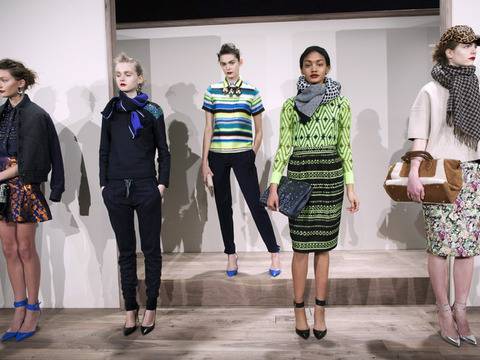 Актуалните шалове и ръкавици за есен-зима 2013-2014 (галерия)