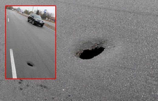 Дупка на пътя се оказа пещера