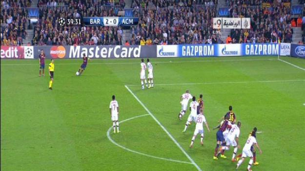 Скандални ли са първите два гола на Барса? (видео)