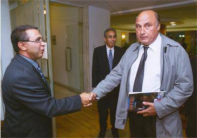 Златният трон на Цар Киро ще бъде продаден на търг