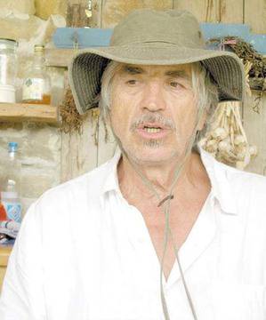 Добромир Манев на 71 г.: Обичам да пътувам и рисувам непрекъснато