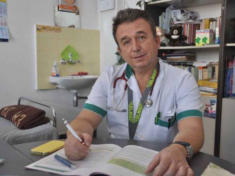 Д-р Свилен Досев: Никненето на зъбките не е причина за разстройство или хрема