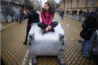 Вижте протеста през обектива на Ройтерс (нови снимки)