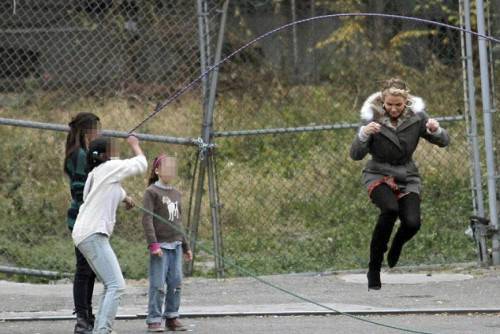 Камерън Диас скача на въже