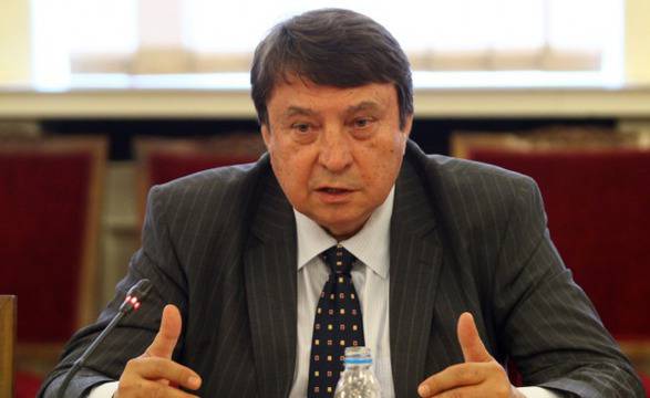 Младен Червеняков става посланик в Черна гора