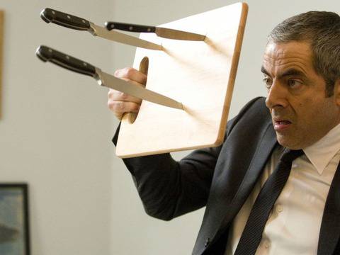 Хакери обявиха смъртта на Роуън Аткинсън от Mr. Bean