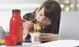 7 правила за хранене на бюрото в офиса