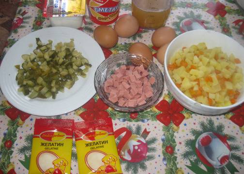 Желирана салата