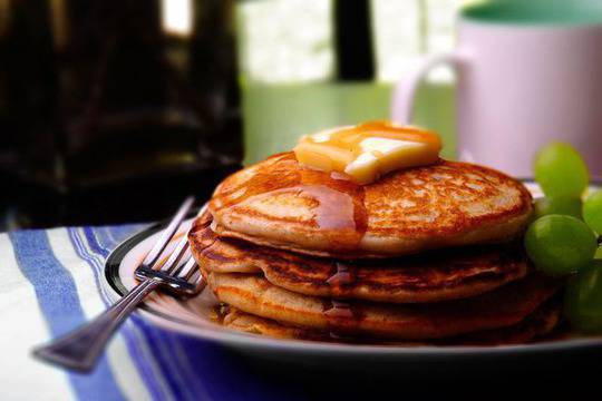 Палачинки с кленов сироп