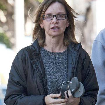 Актрисата от „Али Макбийл“ има дълбоки бръчки