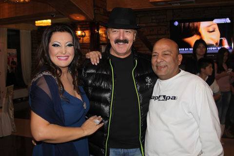 Новогодишната програма на DM Sat: Dragana събра колегите си