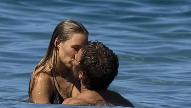 Дъщерята и приятелката на Уокър са съкрушени видяна 7661 коментари 0