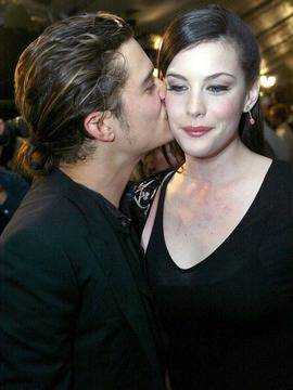 Подозират връзка между Орландо и Лив видяна 4761 коментари 8