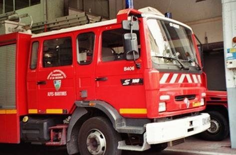 Пожар в столичния квартал „Карпузица“