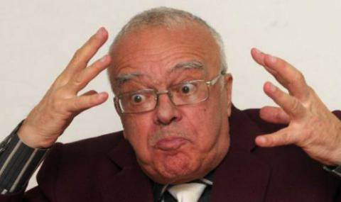 Проф. Вучков: Ученици си стискат пъпките в час, вместо да внимават