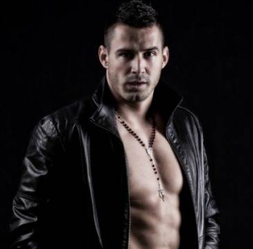 Атлет с титлата “Мистър Менхънт 2013”