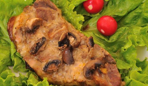 Телешко филе с гъби и кашкавал