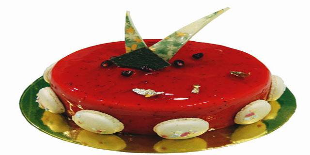 Вкусни торти – с ароматен крем ягода или шоколадов мус на промоционална цена от Торти и сладкиши Сладост!