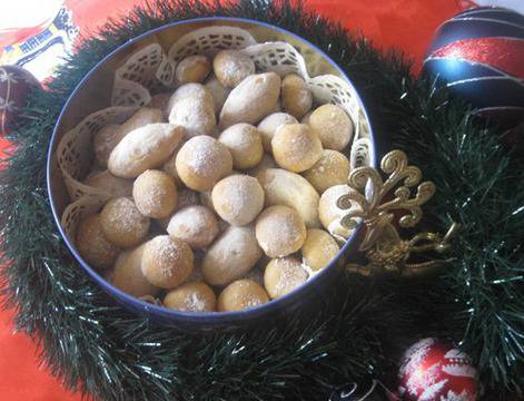 Сладки с бяло вино и локум