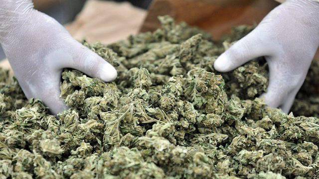 Откриха дрога в дома на надзирател от Пловдив