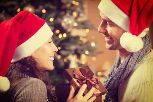 Какво искат жените за Коледа, а какво получават от мъжете?