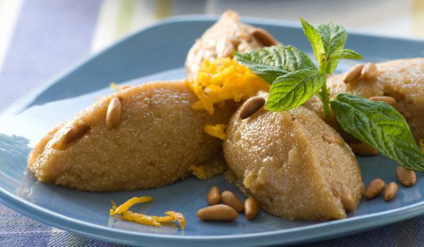 Грис халва с ядки