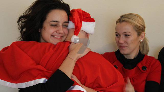 „Евромайки“ водят деца с увреждания в парламента