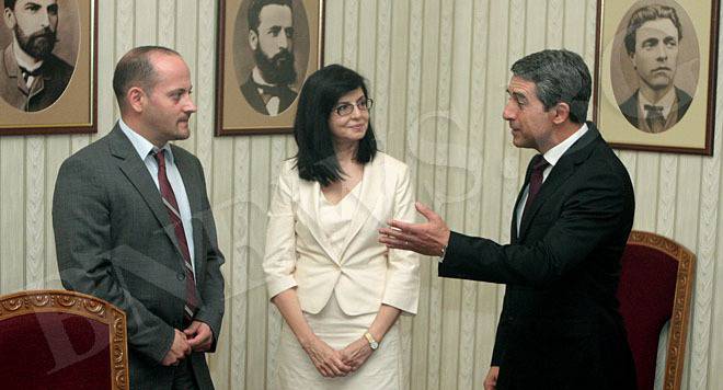 Плевнелиев върти сделки с брата на Кунева