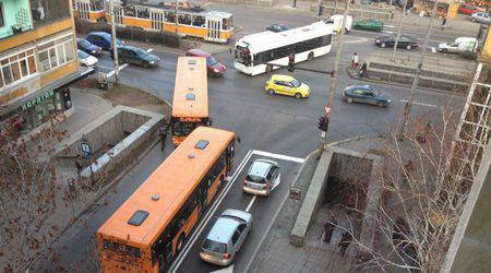 Безотговорен шофьор на софийския градски транспорт