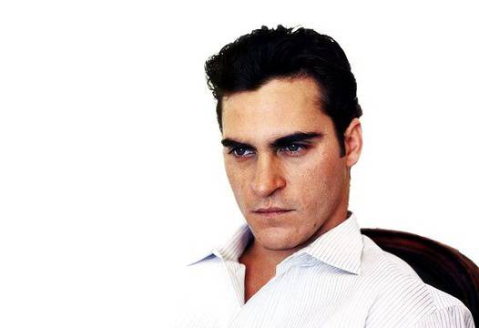 Хоакин Финикс може да изиграе злодея в Batman vs. Superman?