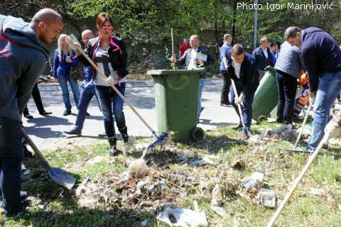 Ceca отпразнува Свети Никола – Ex-Yu музика: сръбска музика, биографии, дискографии, текстове на песни, новини
